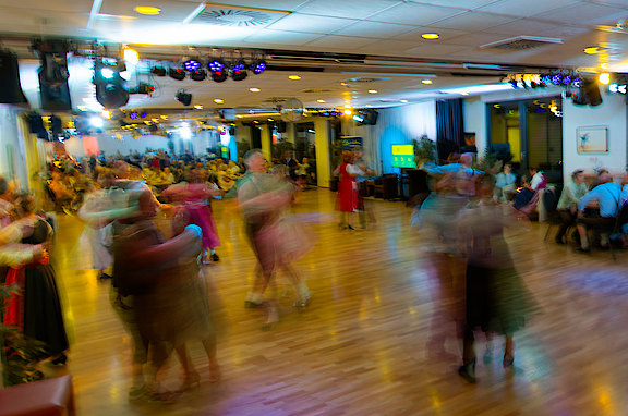 D40A5178-0293TS_Schwebach-Almrauschparty--wV.jpg 