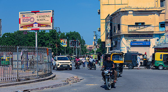 D40A3001-wV.jpg 