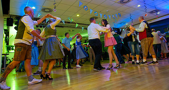 D40A5139-0257TS_Schwebach-Almrauschparty--wV.jpg 