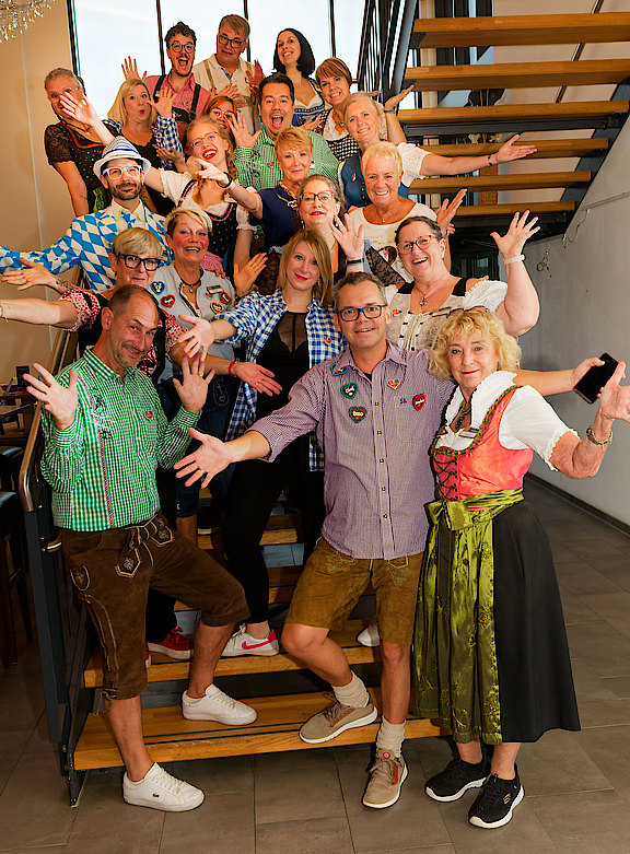 BC5F6466-0021TS_Schwebach-Almrauschparty--wV.jpg 