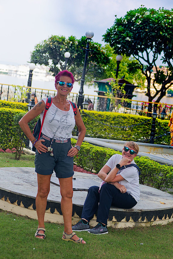 D40A3704-wV.jpg 
