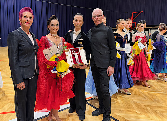 pohl-Weinstabl_Strauss-wb.jpg 