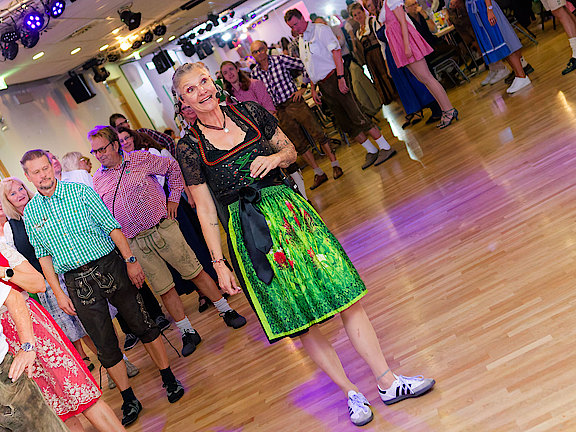 BC5F6545-0098TS_Schwebach-Almrauschparty--wV.jpg 