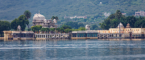 D40A3650-wV.jpg 
