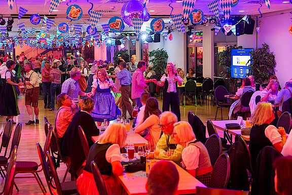 D40A5086-0204TS_Schwebach-Almrauschparty--wV.jpg 