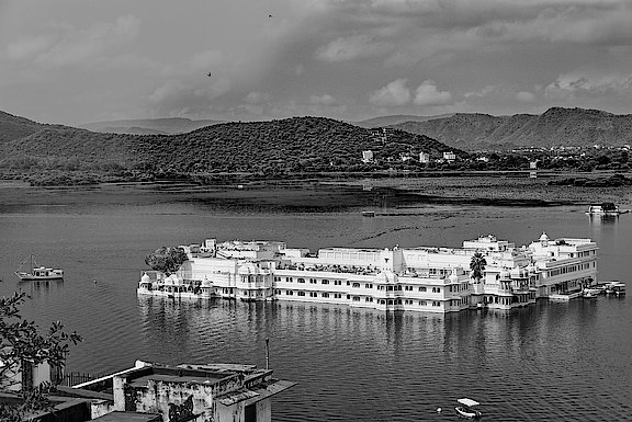 D40A3628-wV.jpg 