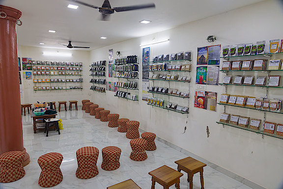 D40A3332-wV.jpg 