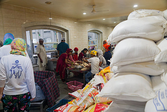 D40A4960-wV.jpg 
